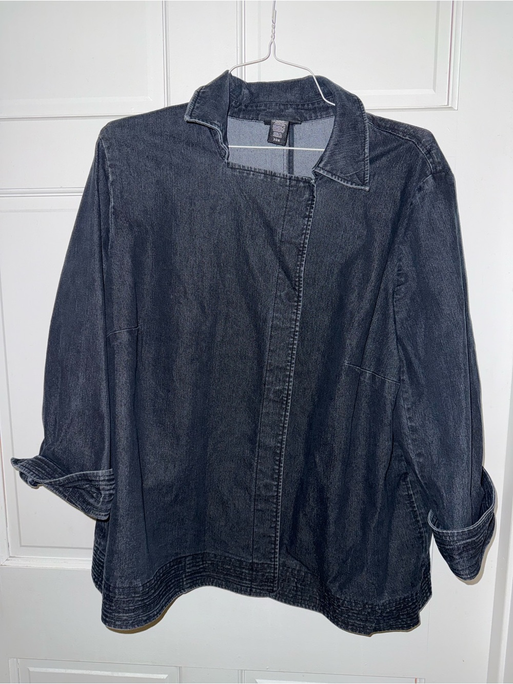 Apostrophe Denim Jacket with cuff links included